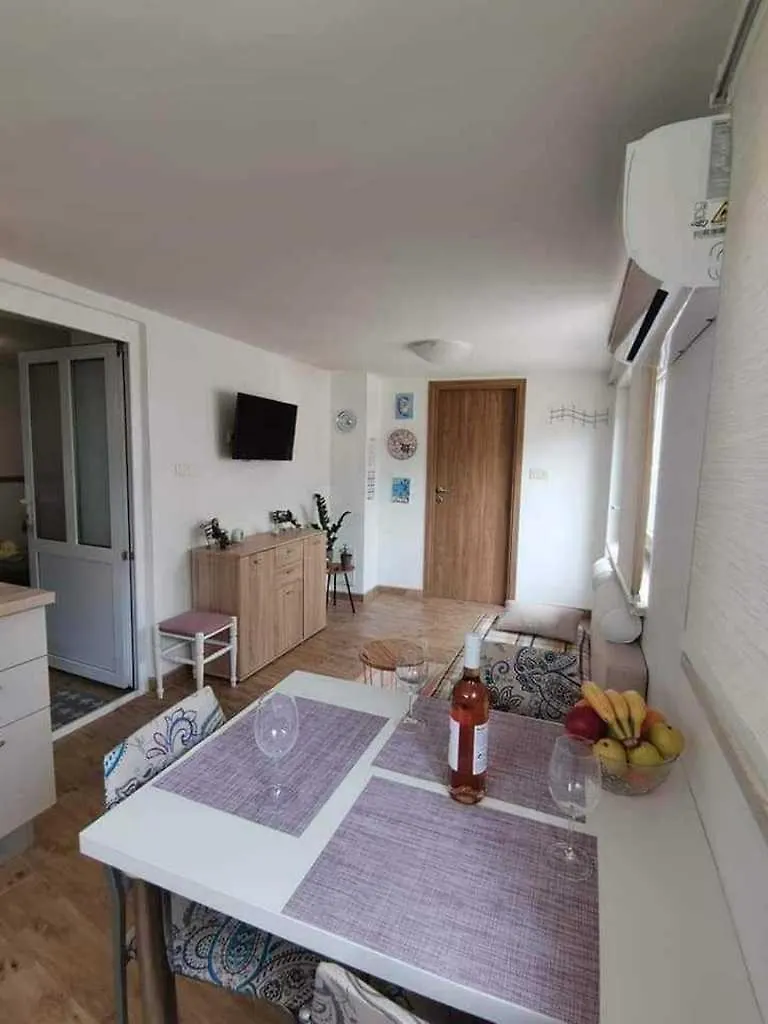Apartments With A Parking Space Bribir, Novi Vinodolski - 23380