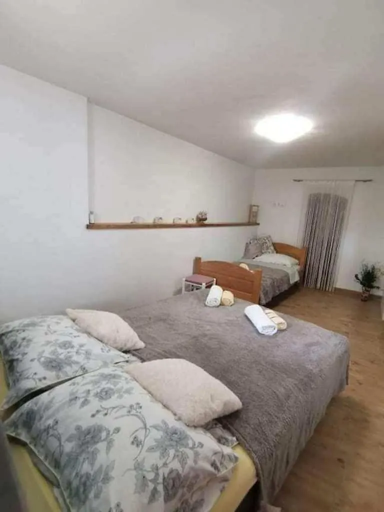 Apartments With A Parking Space Bribir, Novi Vinodolski - 23380 0*, Bribir (Primorje-Gorski Kotar)