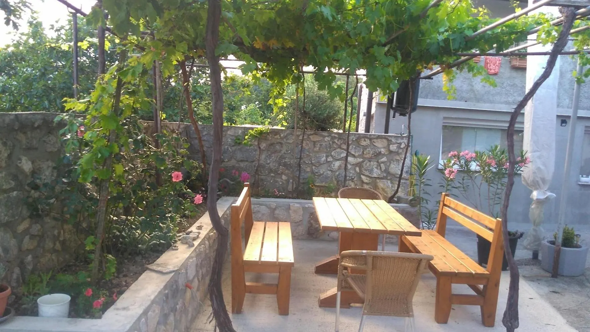 Apartments With A Parking Space Bribir, Novi Vinodolski - 23380